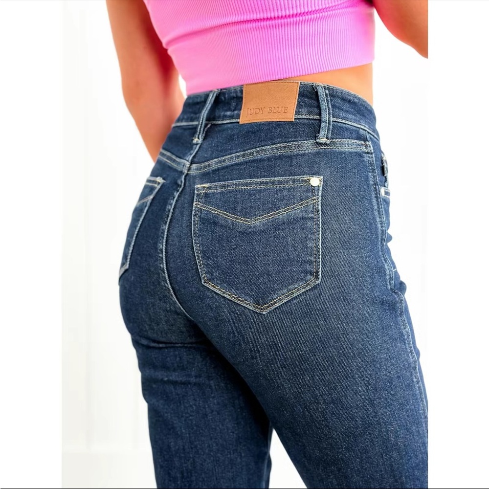 Judy Blue Straight Leg Jeans